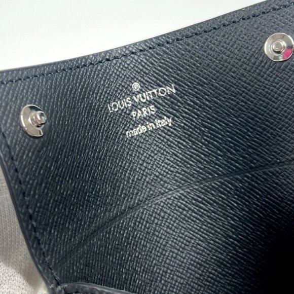 LOUIS VUITTON M83155 Taigalama Porte Cult - Strap-on Wallet with Strap Card Case - Picture 4 of 11